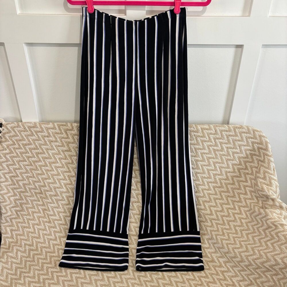 Chico’s Travelers Wrinkle Resistant Pull On Wide Leg Cropped Striped Pants
